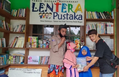 Komunitas ION dan Milenial Jakarta Peduli Anak-anak Taman Bacaan Lentera Pustaka