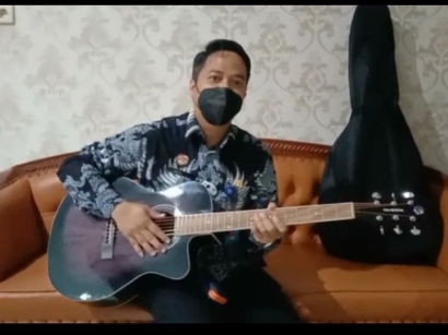 Sempat Viral, Kadiv Kemenkumham Banten Jajal Langsung Gitar Akustik Lapas Rangkasbitung