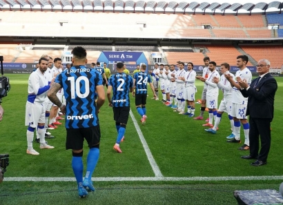 Inter Milan, Scudetto, dan Desiran Awan Mendung Kebangkrutan