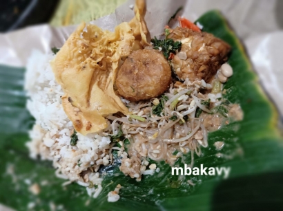Pecel Tumpang, Membawa Kuliner Kenangan dari Blitar ke Surabaya