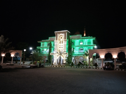 Masjid Agung Al Mabrur, Spot Swafoto Religi di Semarang