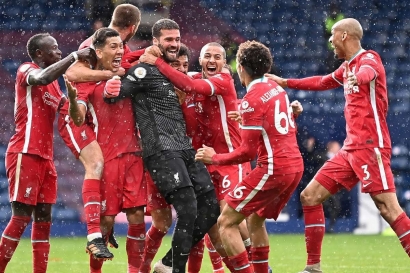 Kiper Cetak Gol, Comeback Dramatis, dan Liverpool "Ngebet" ke Liga Champions