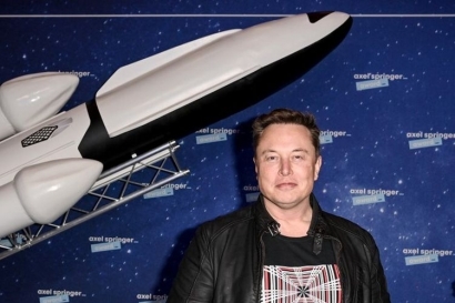 Inilah "Jari Sakti" Elon Musk yang Sanggup Menggoyang Pasar Bitcoin