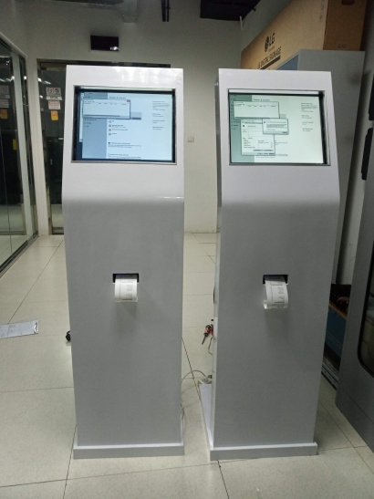 Tren Penggunaan Kiosk Touchscreen Sebagai Papan Reklame Digital