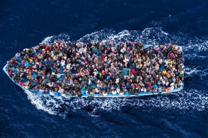 Nasib Pengungsi yang Terombang-ambing di Tengah Lautan