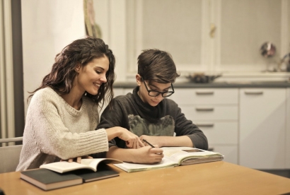 Tips Supaya Anak Tidak Bosan Belajar Daring di Rumah