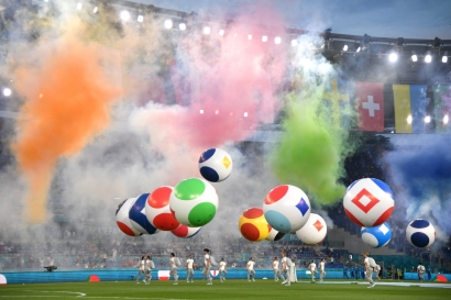 Opening Ceremony Euro 2020, Warna Warni Sepak Bola Eropa di Tengah Pandemi