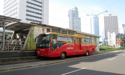 Bus Trans Jakarta untuk Disabilitas? Coba Teliti Lebih Detail...