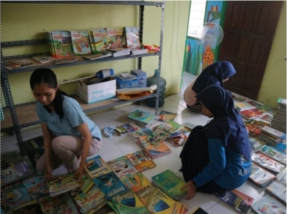 Menghidupkan Kembali Perpustakaan Desa Kincang Wetan bersama Mahasiswa KKN UM 2021
