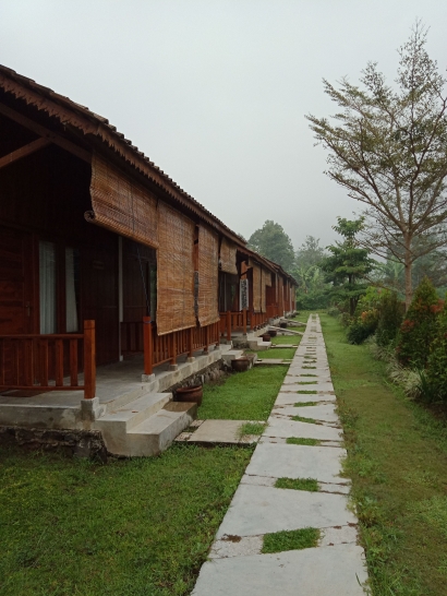 Balkondes "The Gade Village" Ngargogondo, Penginapan Suasana Desa di Kaki Bukit Menoreh