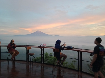 Enam Langit, Restoran di Tengah 6 Gunung, Sisi Lain Candi Borobudur
