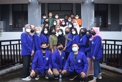 Tim Mahasiswa KKN Universitas Negeri Malang Desa Pandanrejo Melakukan Sosialisasi Kesehatan Organ Reproduksi kepada Forum Anak di Desa Pandanrejo Kota Batu