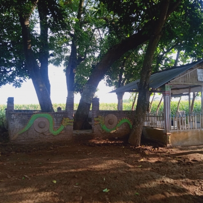 Situs Pande Gong dan Makam Mbah Nambi