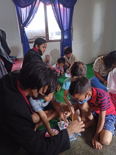 Antusias Anak-anak Desa Pandanrejo Mengikuti Lomba DIY