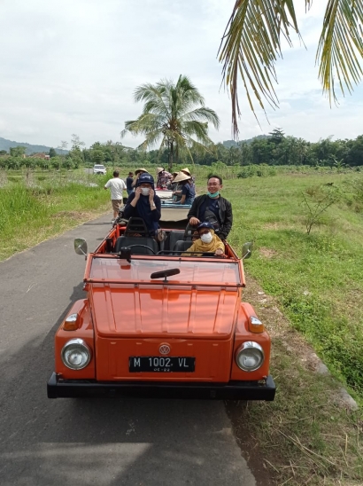 Keliling Desa Naik VW Camat, Wisata Tidak Biasa di Kawasan Borobudur