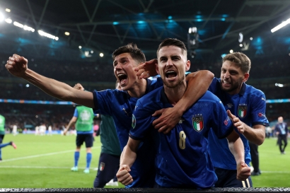 Forza Italia Tembus Final Piala Eropa
