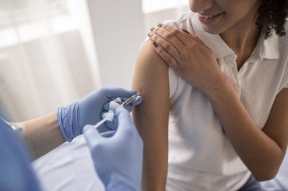 Wanita Sedang Program Hamil (Akhirnya) Bisa Vaksin Covid-19