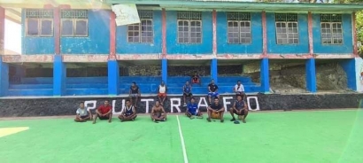 HUT PI Kampung Ayapo, Putrafo Mengadakan Pertandingan Basketball