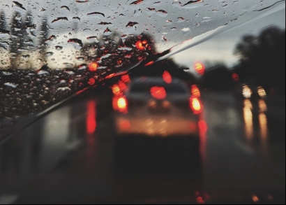 Ingin Mobil Tetap Prima di Musim Hujan? Inilah 5 Tips Merawatnya!