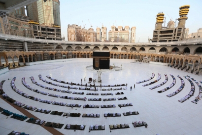 Kisah Nabi Ibrahim dan Ismail Membangun Ka'bah dan Turunnya Perintah Ibadah Haji