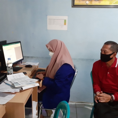 Piket Admin, Cara Mahasiswa KKN UM Bantu Administrasi Desa Madiredo, Pujon, Kabupaten Malang