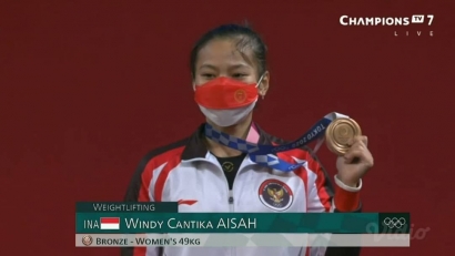 Windy Cantika Aisah Sumbang Medali Pertama bagi Indonesia di Olimpiade Tokyo