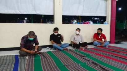 Mahasiswa UNDIP Berikan Pemahaman Tentang Penanganan Membuang Masker dengan Benar
