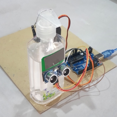 Begini Caranya Mahasiswa KKN Undip Membuat Hand Sanitizer Otomatis di Rumah
