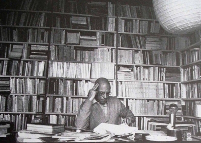 Inventarisasi Jejak Pemikiran Michel Foucault