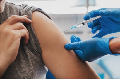 Awas! Kecemasan Berlebihan Saat Vaksinasi Dapat Memicu Kelumpuhan