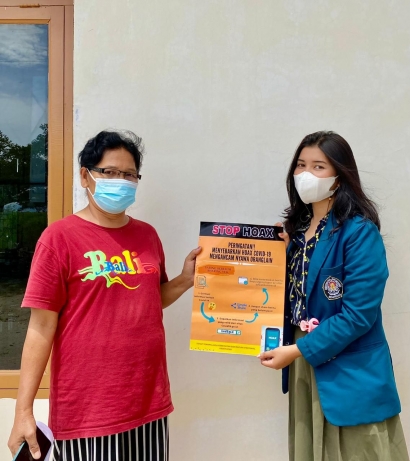  Mahasiswa Berikan Edukasi Pencegahan Hoaks kepada Masyarakat Desa Ompu Raja Hutapea