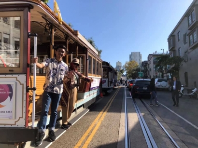 Merasakan Sensasi Naik Cable Car di San Francisco
