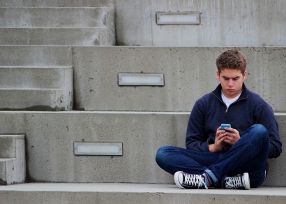 Masa Pubertas Menjadi Ambyar karena Media Sosial