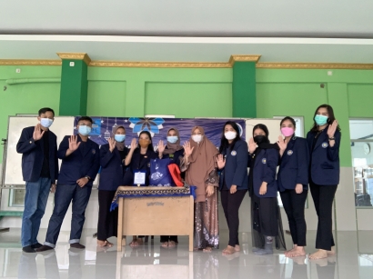 Mahasiswa KKN Universitas Budi Luhur Ajarkan Anak-anak untuk Terus Menjadi Generasi Milenial di Masa Pandemi