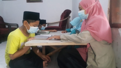 Meningkatkan Kemampuan Membaca Al-Qur'an Anak dengan Pendampingan Mengaji
