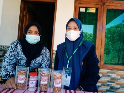 Mahasiswa KKN BTV III Upayakan Program Pengembangan Wirausaha Olahan Bawang Merah di Desa Pegantenan