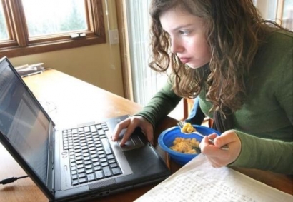 4 Tipu Muslihat dan Dosa Pelajar ketika Sekolah Online
