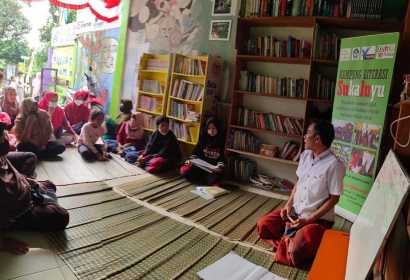 Taman Bacaan Bikin Koperasi, Melawan Praktik Rentenir dan Utang Berbunga Tinggi
