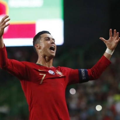 Kembali ke MU, Kilau Ronaldo Akan Diredupkan Masa Lalu