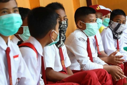 Pantun Anak: Sekolah di Tengah Pandemi dan PTM