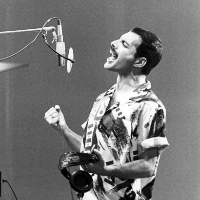 Merayakan Ulang Tahun Freddie Mercury dengan Mendengarkan Queen