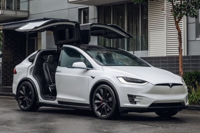 Apakah Tesla Masih Bisa Disebut Produk Otomotif?