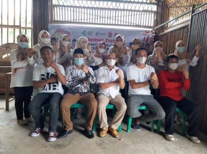 Warga Antusias Datangi Gerai Vaksinasi Tahap Dua Digelar DPC Gerindera Pandeglang Banten