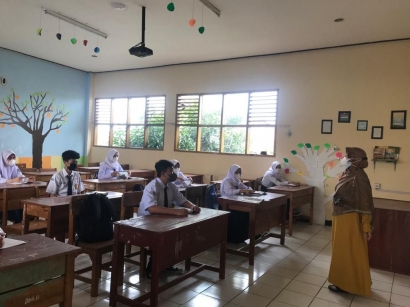 KKN UPI 2021 Gelombang 2: Menumbuhkan Minat Literasi pada Siswa SMP Negeri 26 Bandung