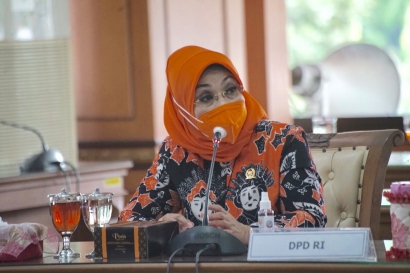 Prof. Dr.Hj. Sylviana Murni, Perempuan Literat dari Jakarta