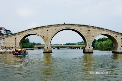 Berperahu di Grand Canal Suzhou