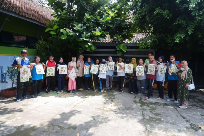 SDN Gondolayu Gandeng Eco. J Workshop Pembuatan Ecoprint, Kepsek: Semoga Dapat Diajarkan ke Anak-Anak