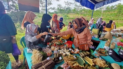 Festival Pasar Sawah Mega Terasering Sukamulya