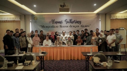 Perkuat Jejaring Lulusan UIN Sunan Gunung Djati Bandung, Pusat Karier Gelar Alumni Gathering