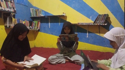 Peran Perpustakaan Desa "Pojok Baca Dahlia" Meningkatkan Minat Literasi Masyarakat di Desa Bonangrejo